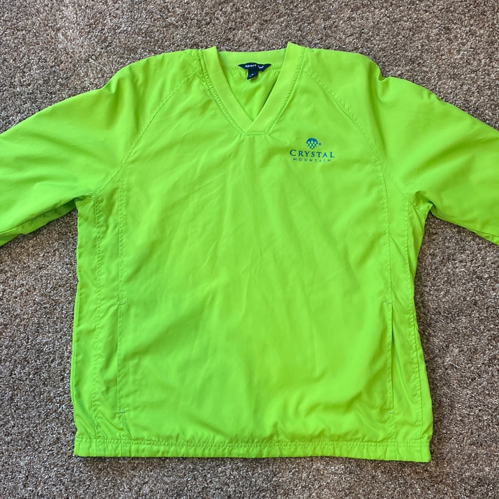 Ski resort wind breaker